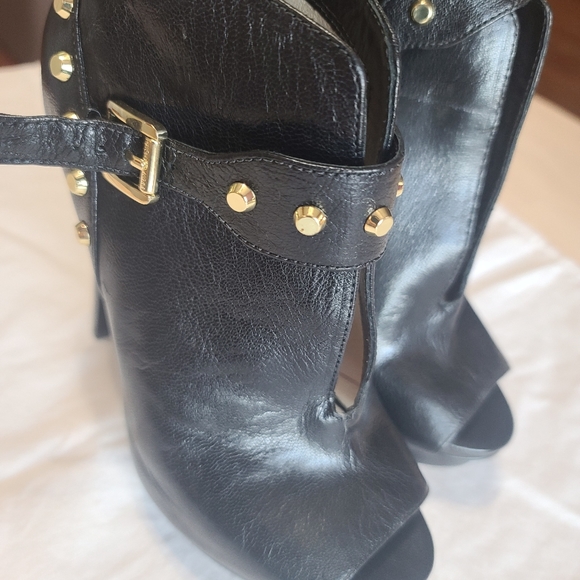 Michael kors studded peep toe booties sz 6M - Picture 3 of 4